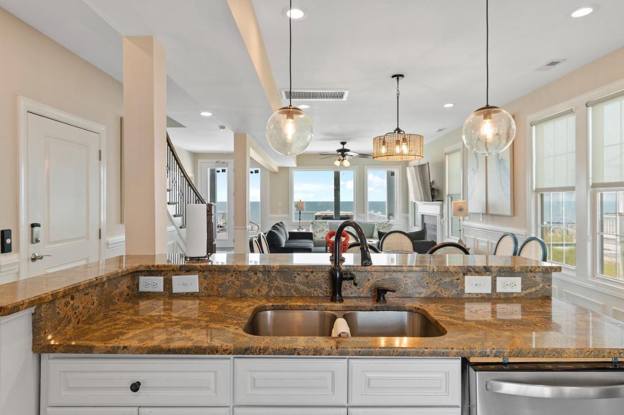Nirvana Oak Island Exterior foto